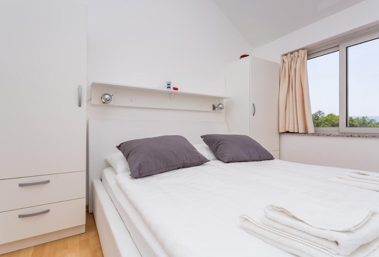 Molnar Resort Apartment Ljiljana Brzac エクステリア 写真