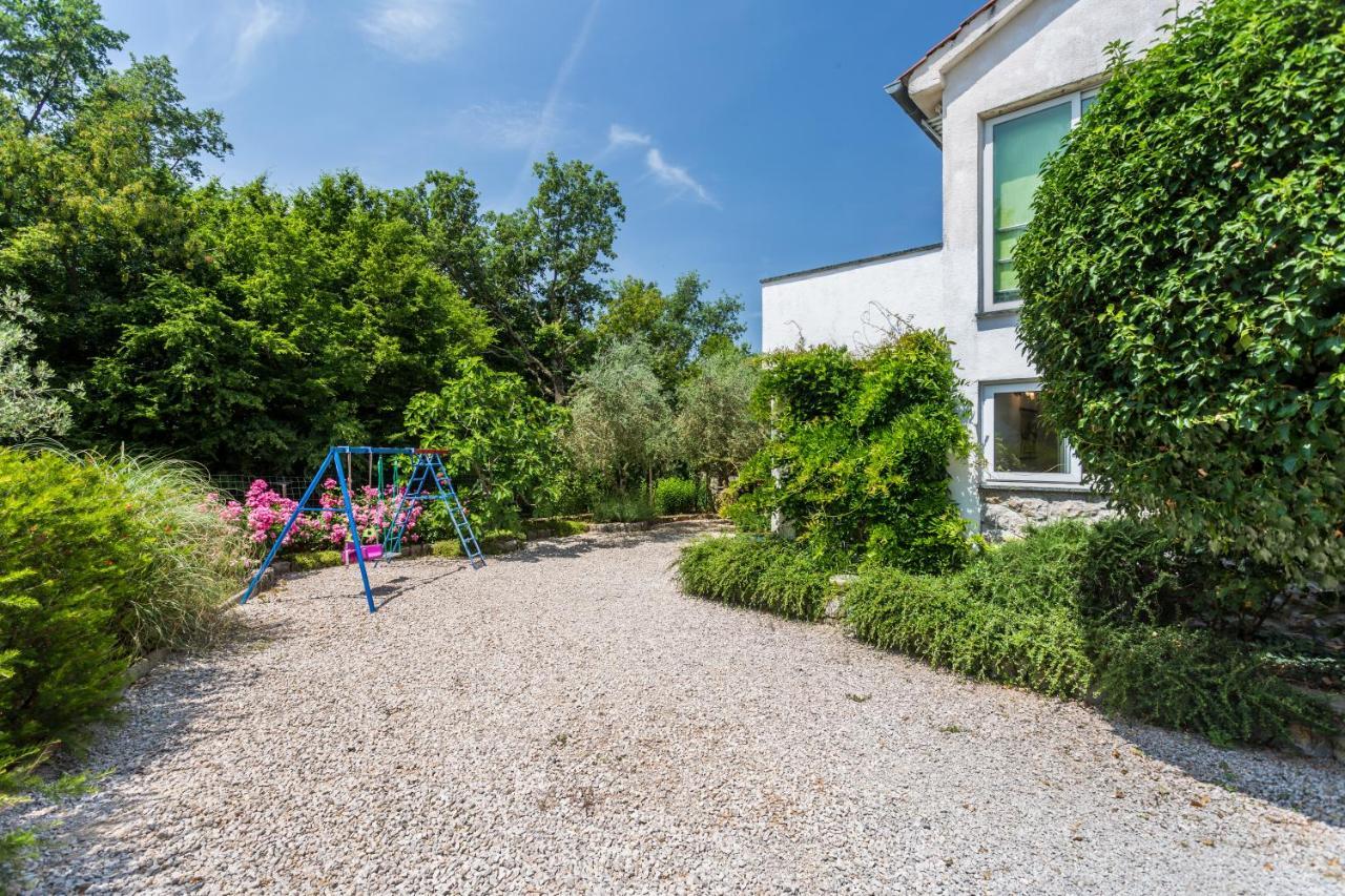 Molnar Resort Apartment Ljiljana Brzac エクステリア 写真